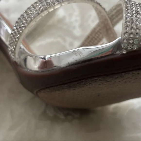 NWOT Jessica Simpson Silver/Crystal Waylane Sandal, Size 8.5 - Picture 15 of 15